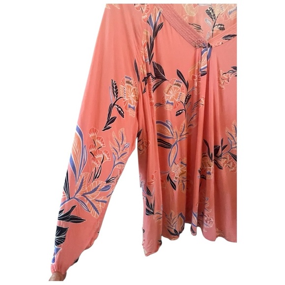 St. John's Bay Pink Floral Blouse - Picture 5 of 5